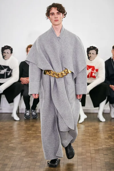 Look 7